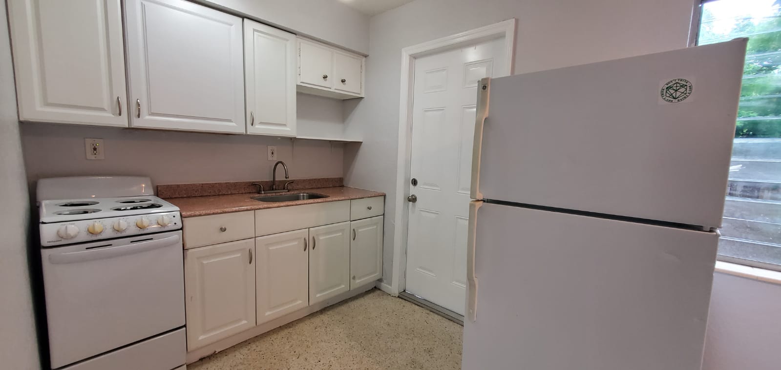 1708 NE 20TH AVE - 4